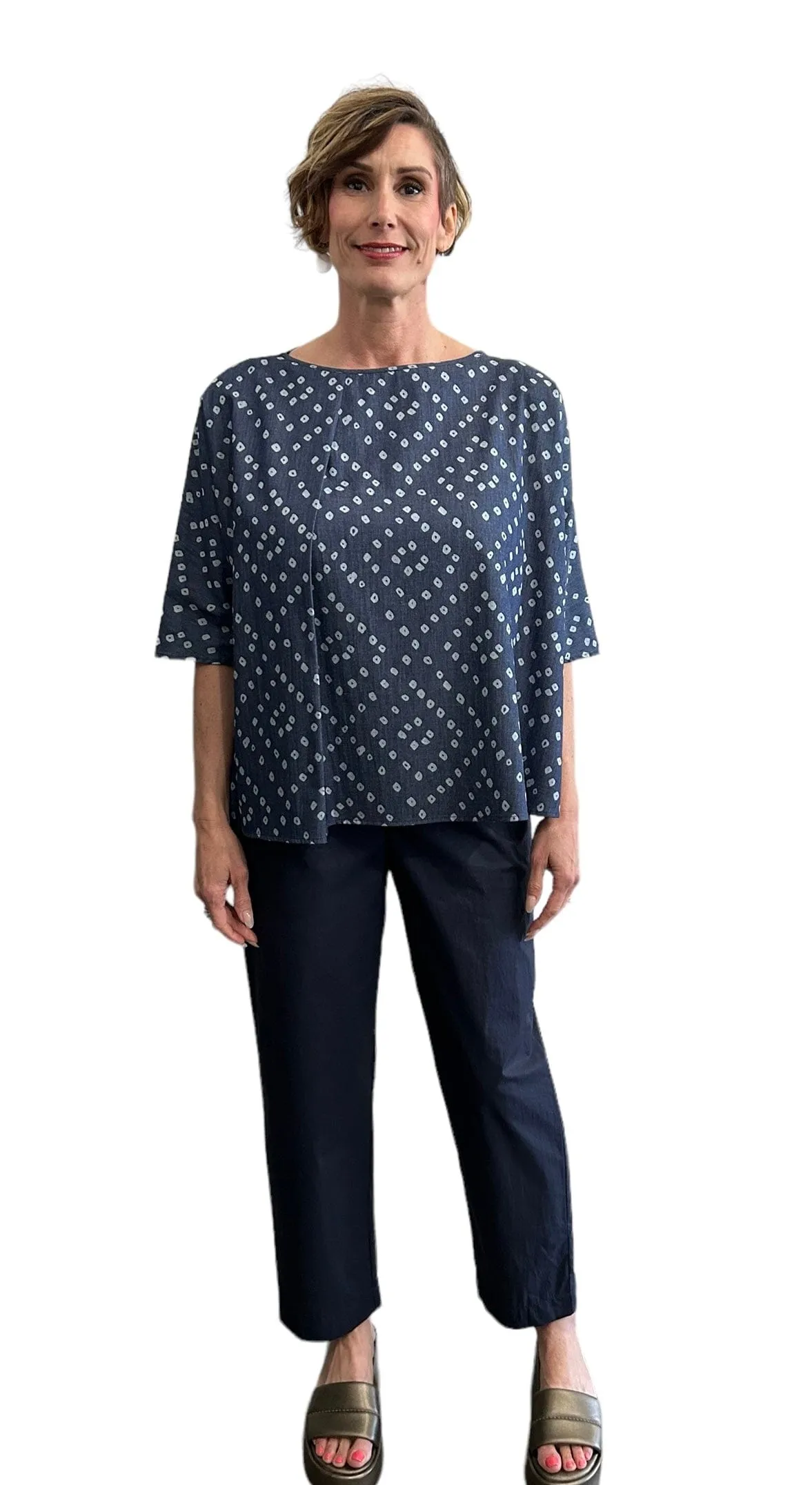 Pleaded Blouse 3/4 Sleeves Round Neck Blue