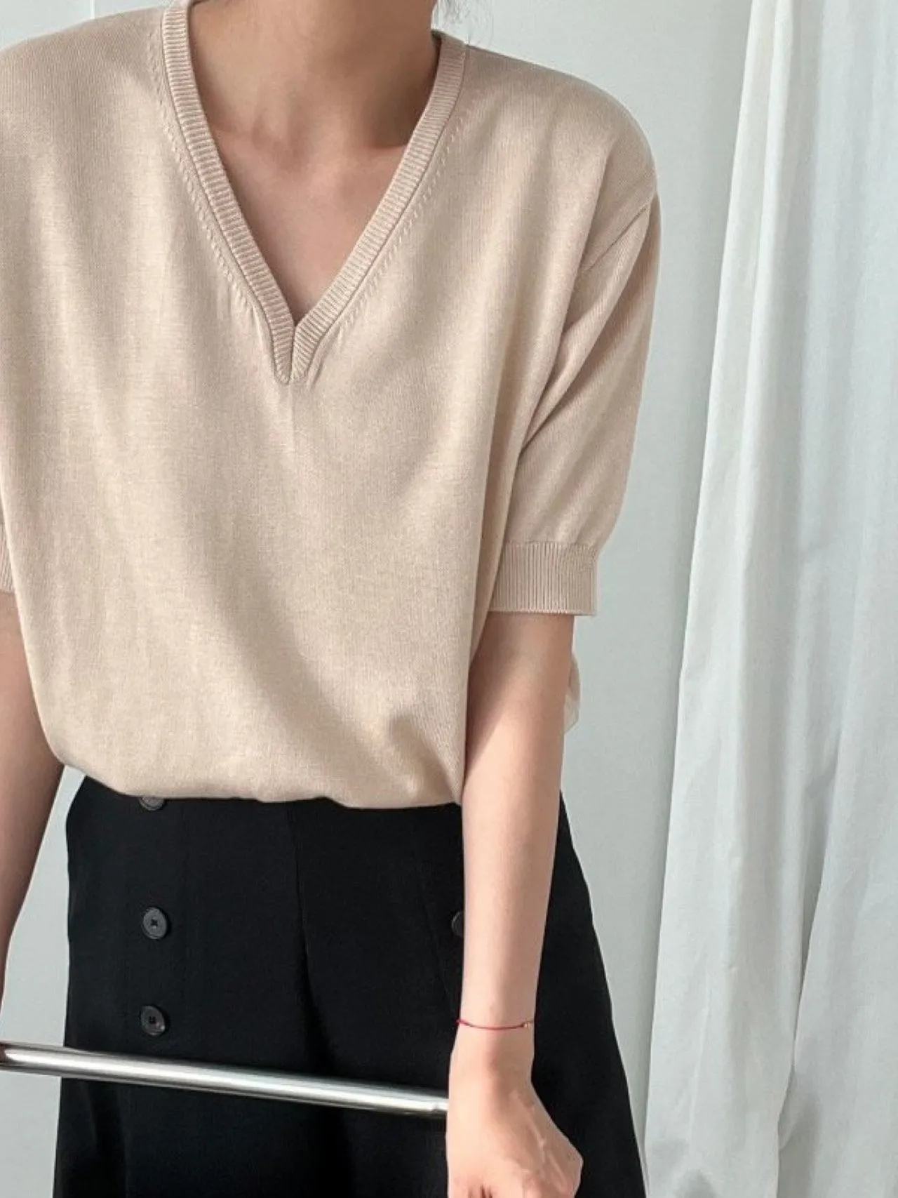 SILK BAMBOO V-NECK KNIT